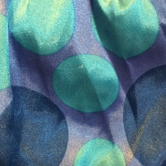 Byer girl top, size XL (16). Blue polka dots. - Picture 2 of 3